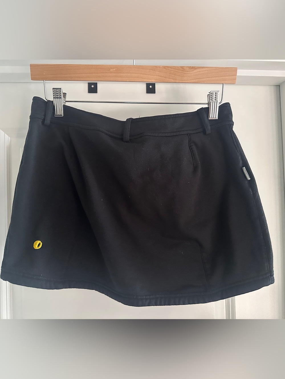 SKHOOP Black Zip-Front Skirt - Picture 4 of 10